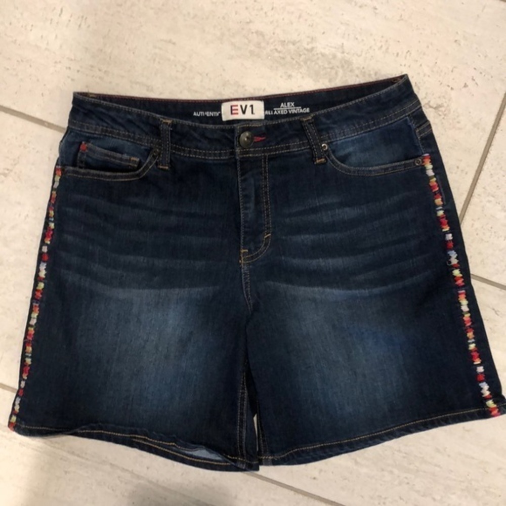 EV 1 Vintage‎ EV1 Embroidered Denim Shorts Women’s Sz 6 j11